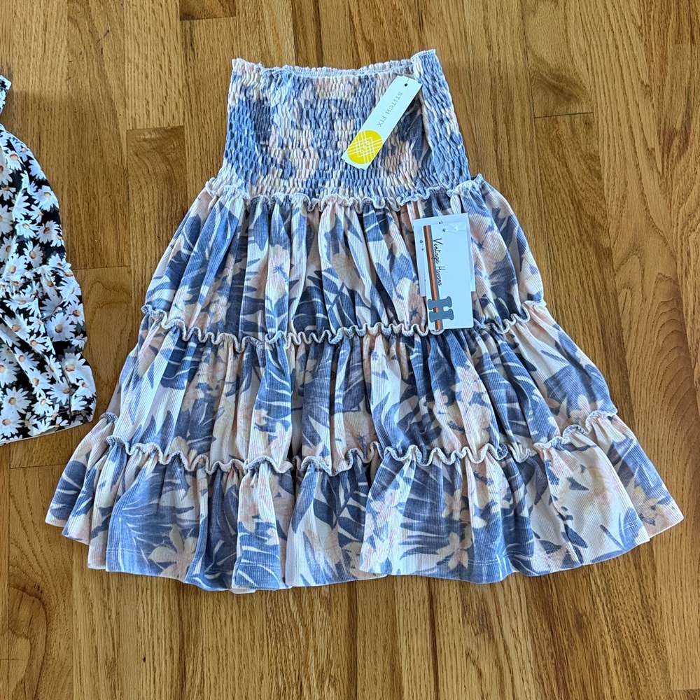 Girls Elastic Waist Skirts, Size Large (12/14) - Picture 4 of 6